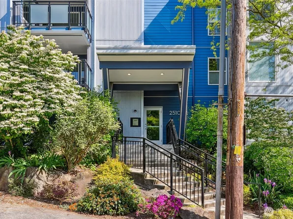 2510 W Bertona Street #435, Seattle, WA 98199