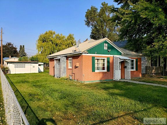 2nd image of 1055 Cassia Ave