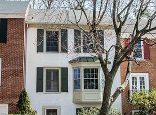 6413 Wainfleet Ct, Springfield, VA 22152