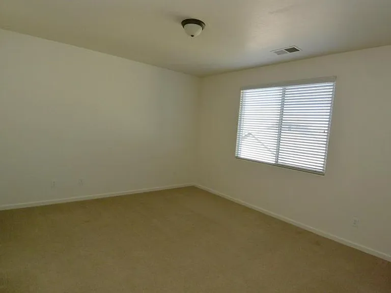 3204 N Kayenta St — Photo 8