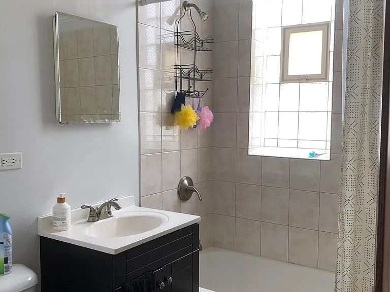 2448 W Walton St #3R — Photo 7