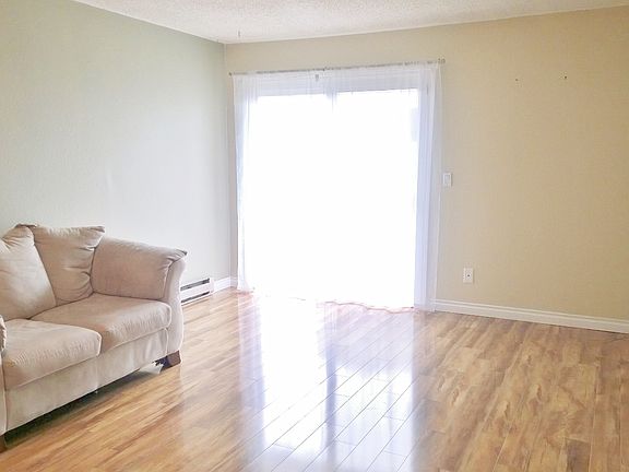 4th image of 17431 Ambaum Blvd S #D25