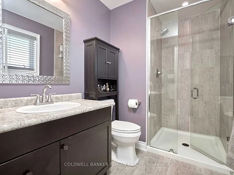64 Catherine Dr — Photo 9