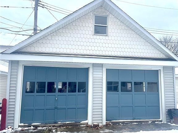 3rd image of 110 McKinley Pkwy