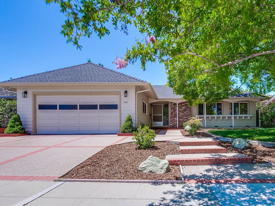 1st image of 11091 Santa Teresa Dr