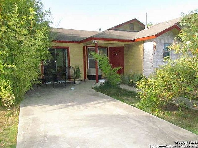 1st image of 911 S San Patricio St