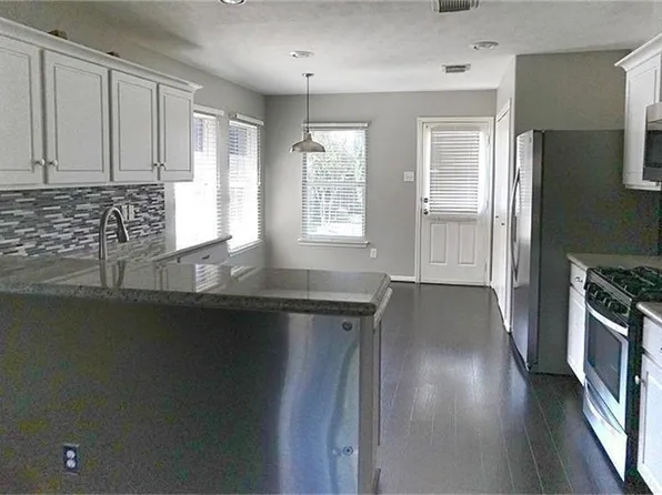10311 Mills Pass Dr, Houston, TX 77070