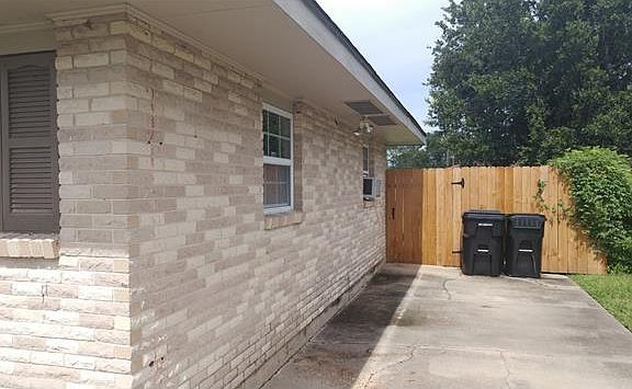 2nd image of 6011 Providence Pl