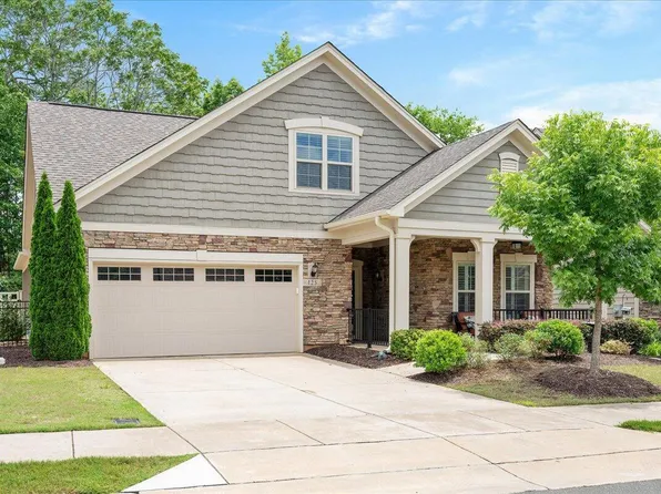 125 Greenway Lndg, Chapel Hill, NC 27516