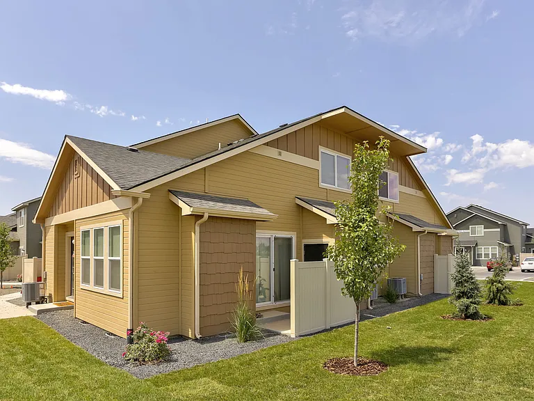 Cedar Park & Canyon Falls Townhomes — Photo 12