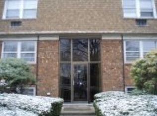 80 Arthur St APT 2, Pawtucket, RI 02860
