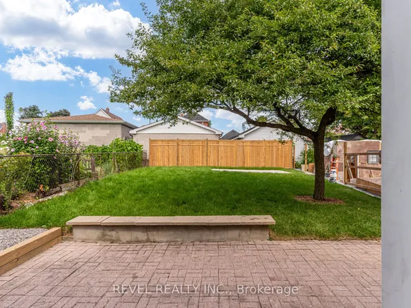 24 Kenora Cres, Toronto, ON M6M 1C6