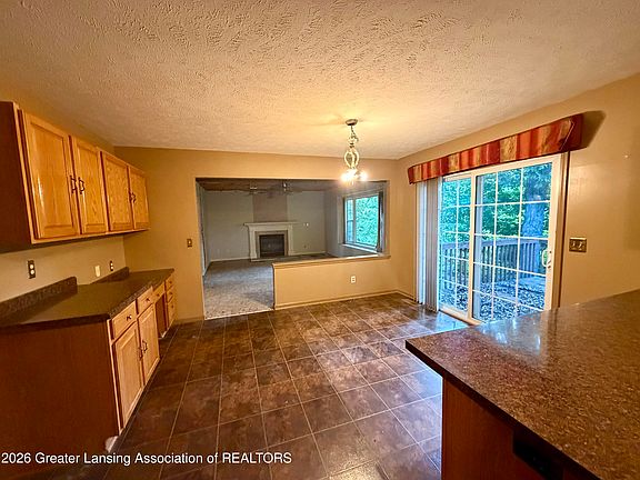4th image of 2578 Horstmeyer Rd
