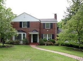 5 Ridge Line Dr, Saint Louis, MO 63122