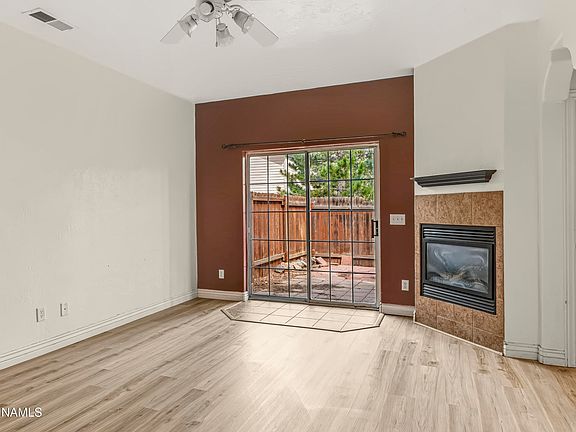 5th image of 607 W Martys Way