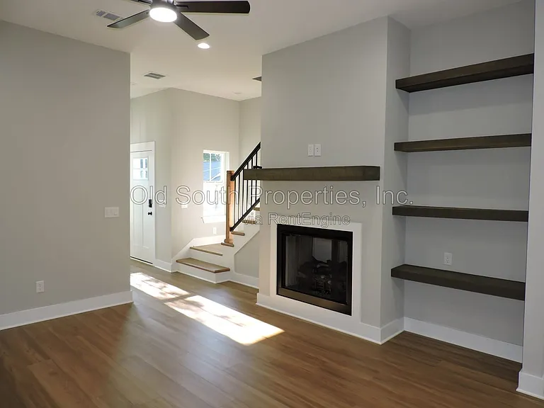 706 N F St #B — Photo 5