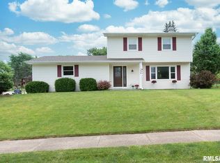 4072 Tanglefoot Ter, Bettendorf, IA 52722