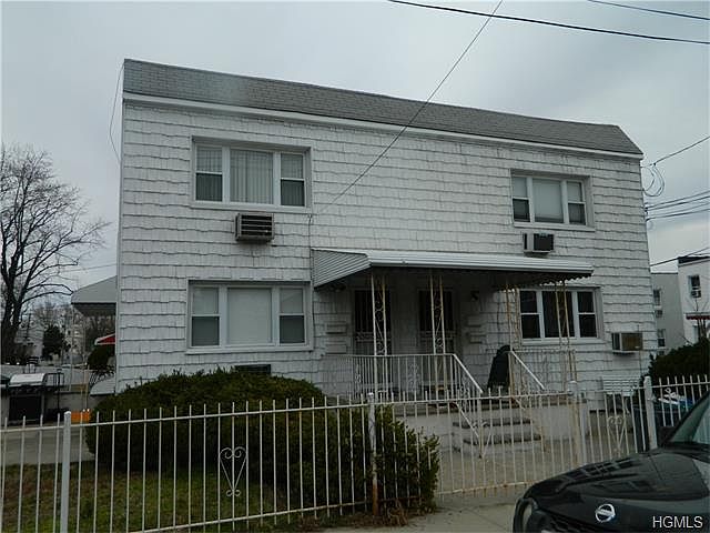 1st image of 210 Swinton Ave