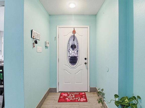 3rd image of 13106 Cherryglade Ct