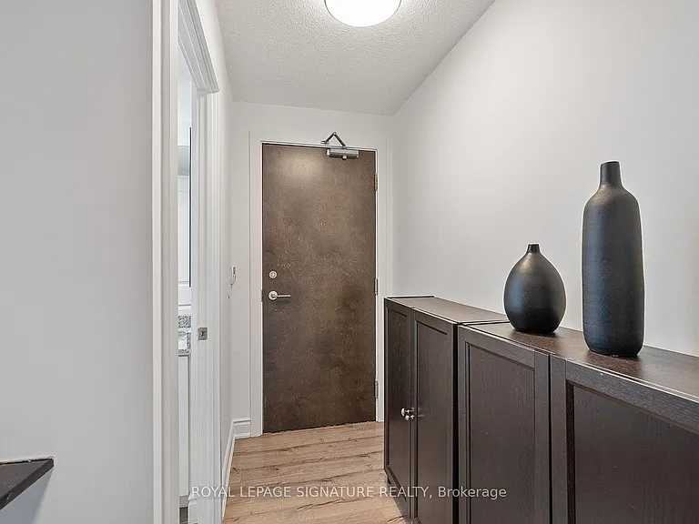 50 Lynn Williams St #614 — Photo 3