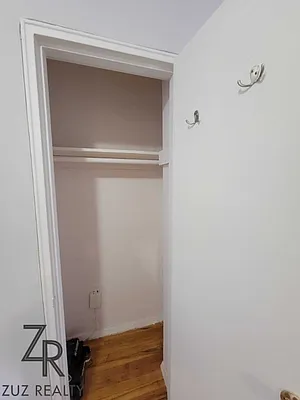 Rented by Zuz Realty | media 16