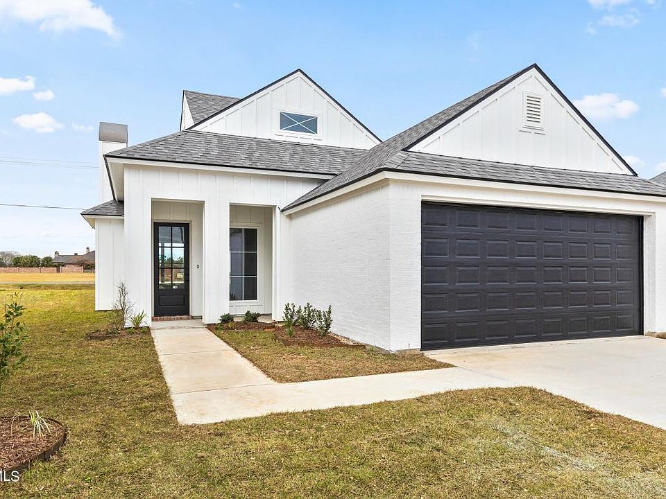 1st image of 208 San Sebastian Dr