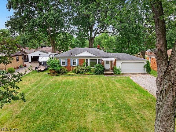 2nd image of 37695 Caroline Dr