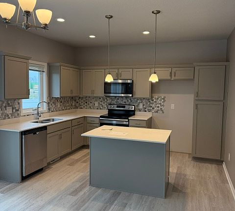 3rd image of 1749 Ashwood Ave