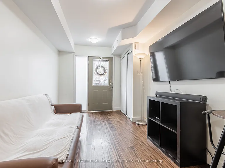 4975 Southampton Dr #272 — Photo 9