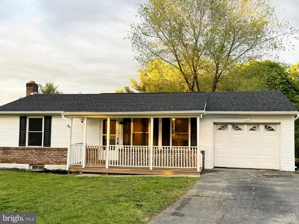 2969 Exeter Dr, Dallastown, PA 17403