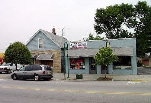 2nd image of 3432 Ridge Rd