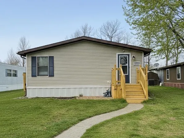 50 Mack Ave, Marysville, MI 48040