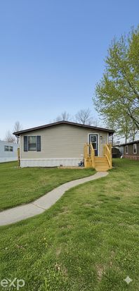 50 Mack Ave, Marysville, MI 48040