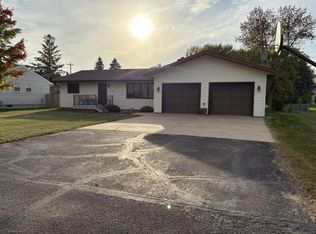 1318 Loring Ave, Detroit Lakes, MN 56501