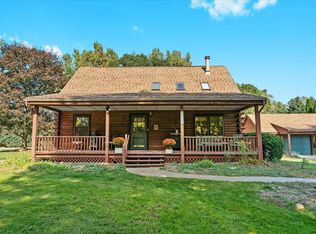 4344 Ehgotz Ln, Milford, MI 48380