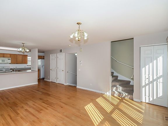 5th image of 8718 W Evelyn Ln #B