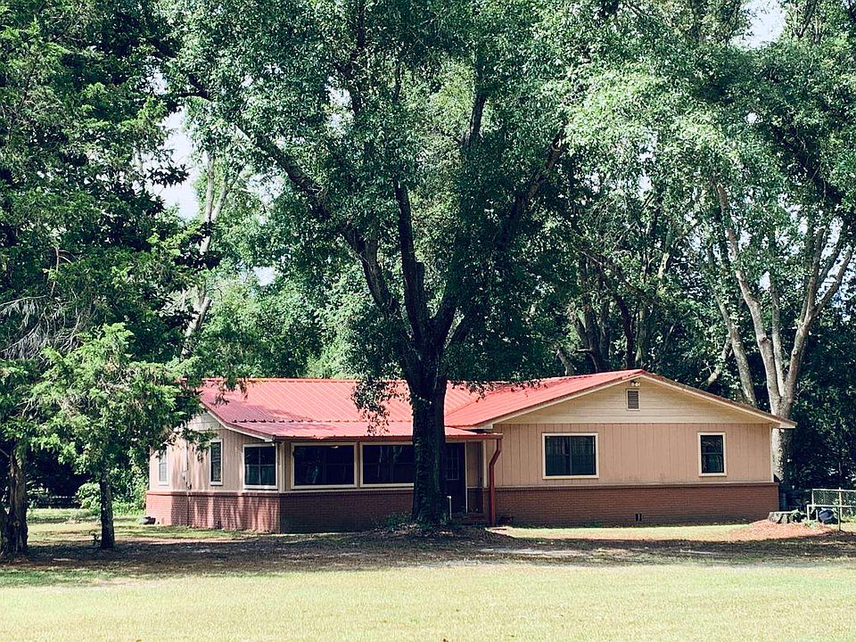 1st image of 903 SW Seville Pl
