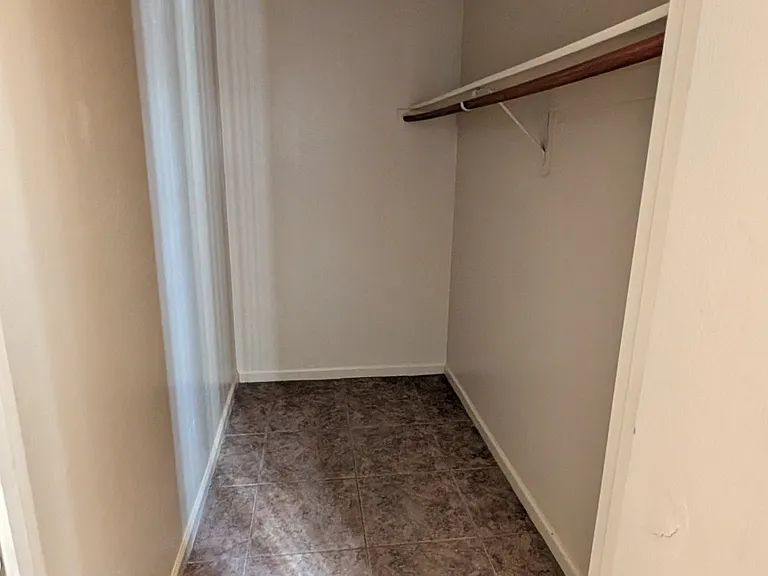 4932 N La Cholla Blvd #1 — Photo 5