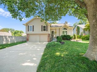 22201 W 64th Ter, Shawnee, KS 66226