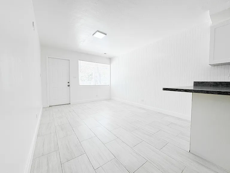 521 S Federal Hwy #3 — Photo 4