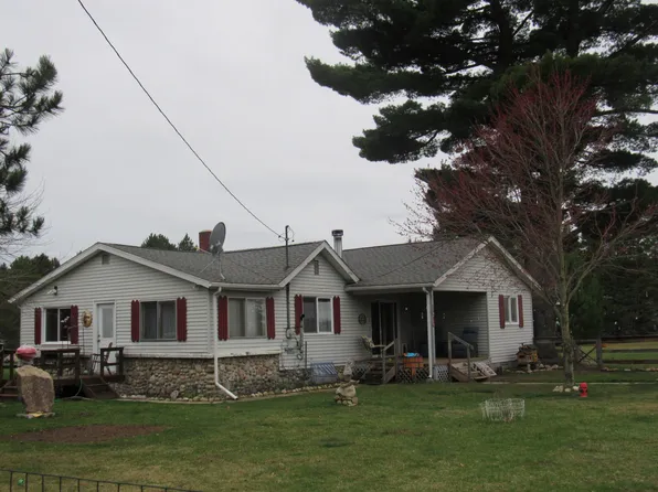 1050 W Burdell Rd, Roscommon, MI 48653