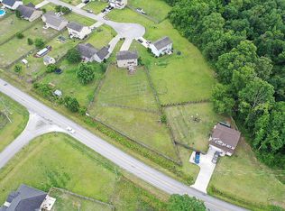 201 Bonanza Dr, Richlands, NC 28574