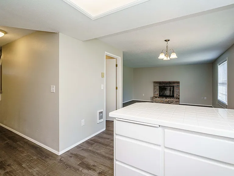 12410 NE 101st St — Photo 10