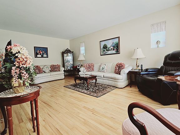 5th image of 4729 N Octavia Ave