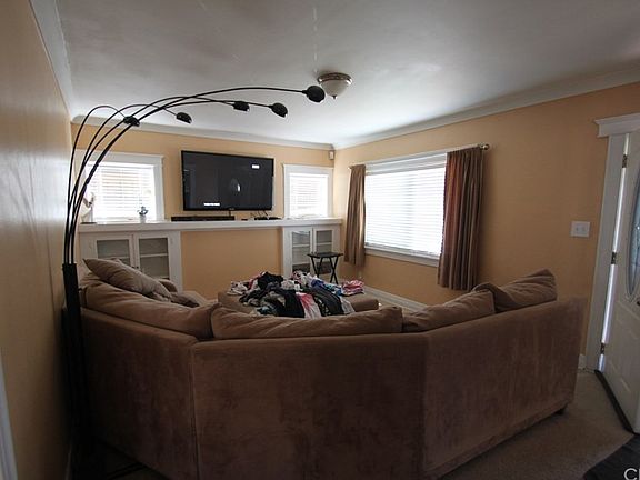 5th image of 2708 W 75th St