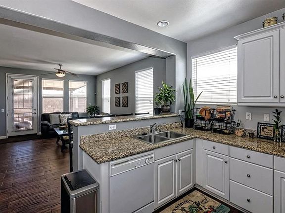 4th image of 13111 Woodland Ct