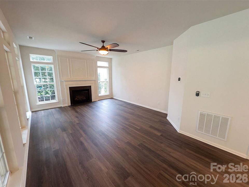 2718 Phillips Woods Ln, Matthews, NC 28105 | Zillow