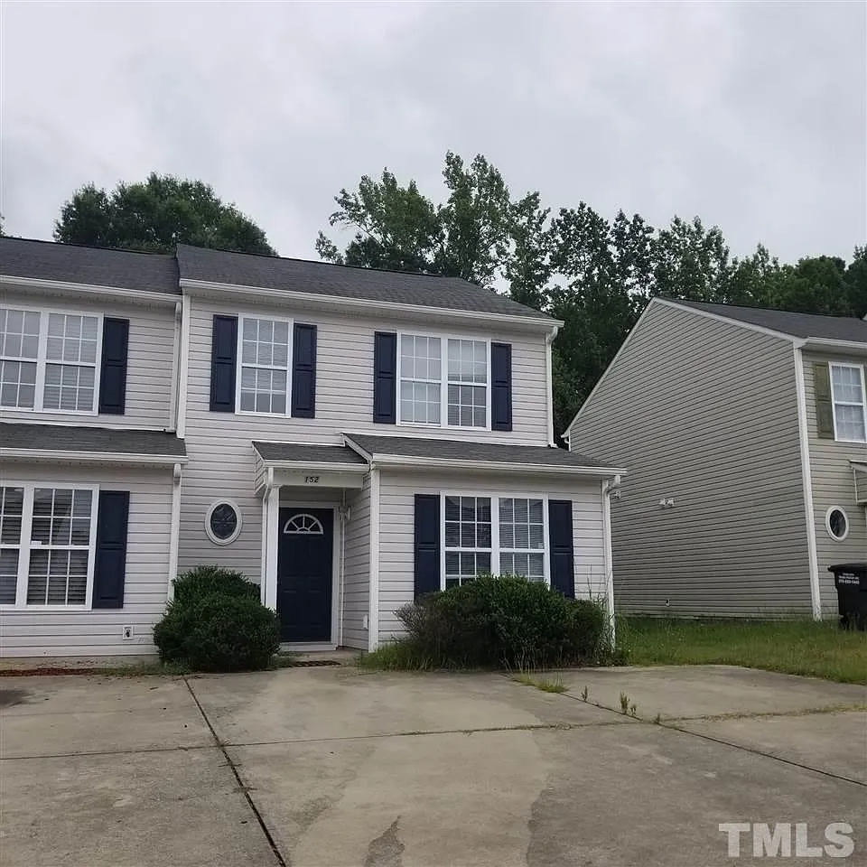 3 bed, 3.5 bath, $1,450 — Photo 1