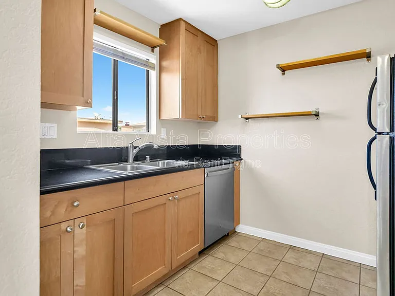 4357 Oregon St #5 — Photo 10