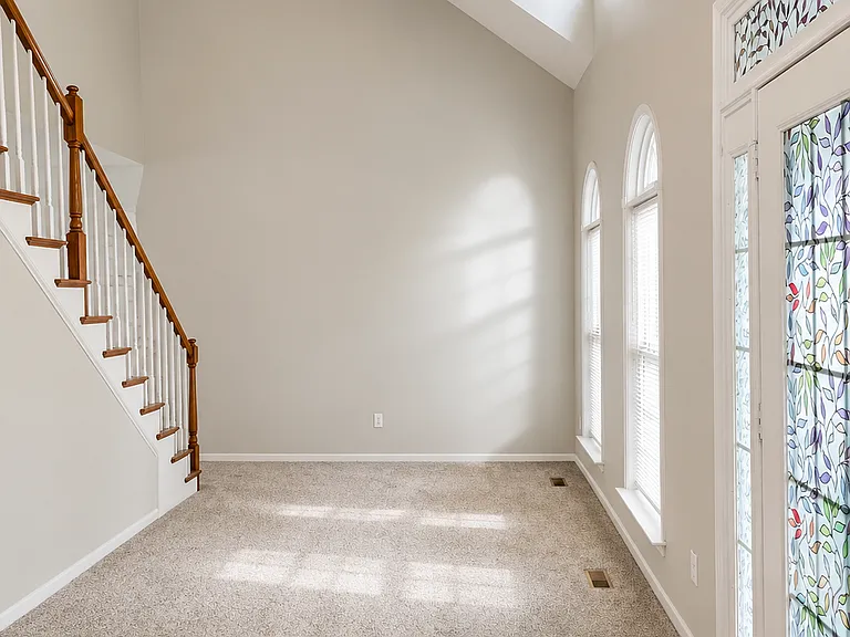 17239 Knoxwood Dr — Photo 6